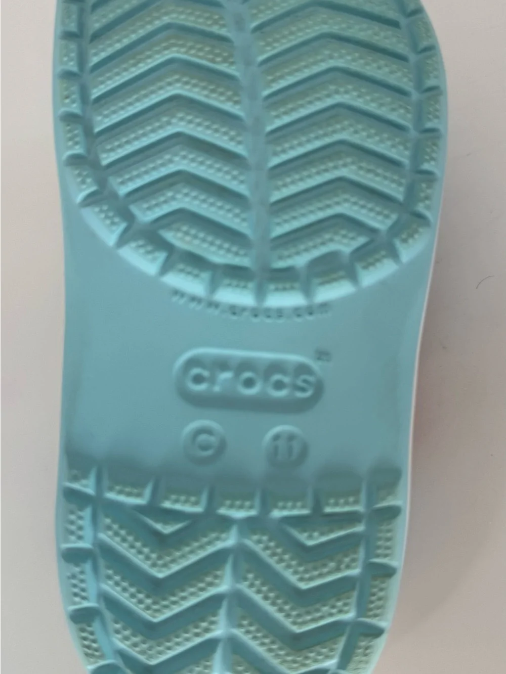 CROCS Kids Clog in Aqua Blue with Pink Strap Size 11
